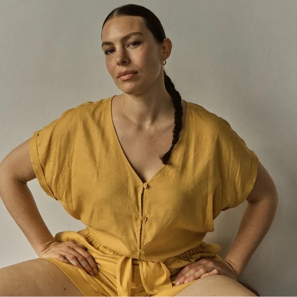 Universal standard golden hour Tropez Tied Linen Crop Top - Picture 1 of 4